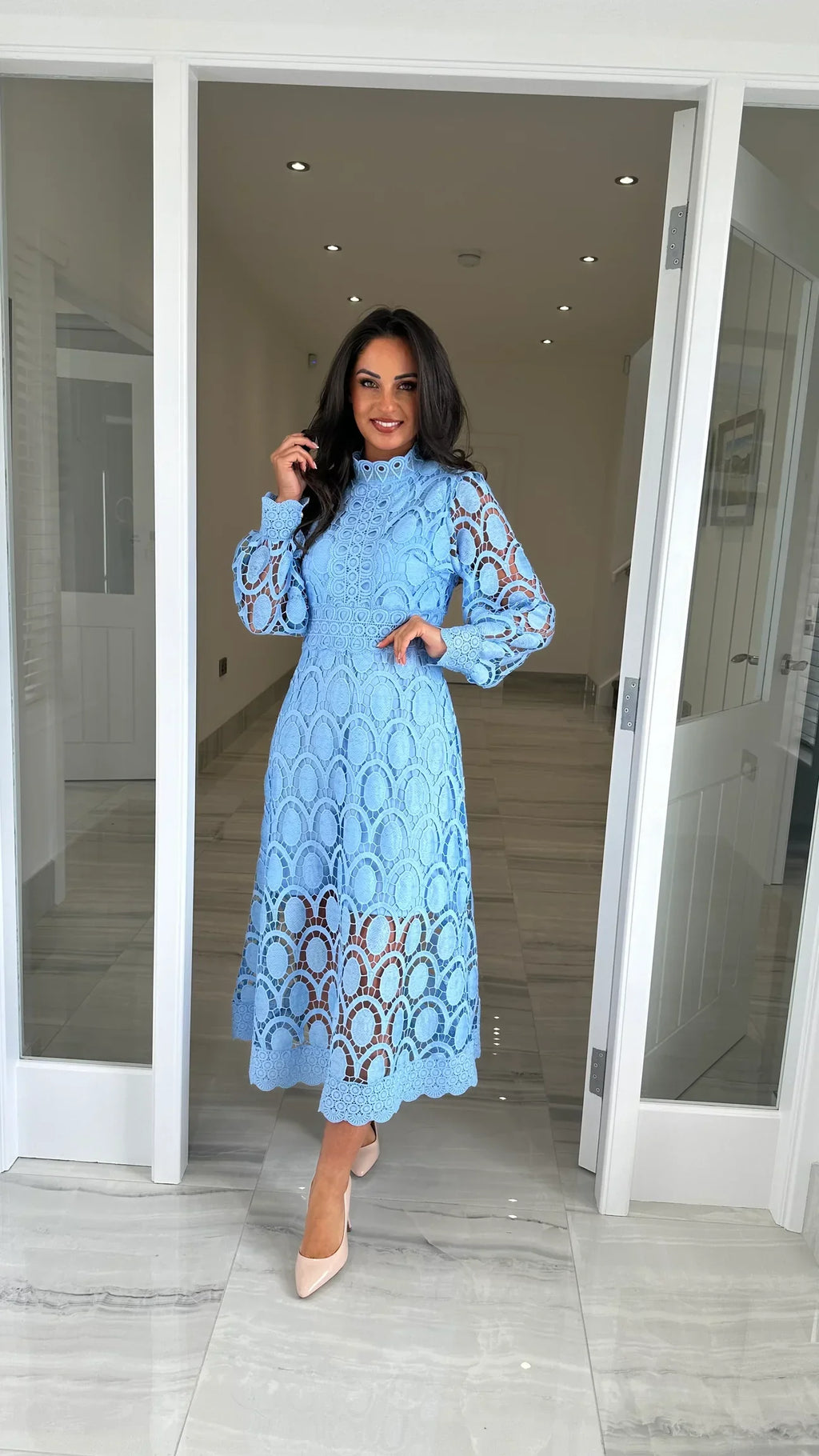 Acia | Vestido de encaje de manga larga