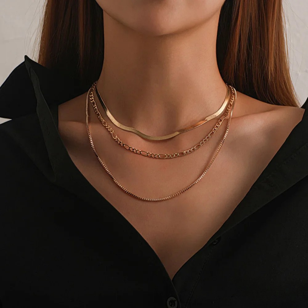 Collar en capas vintage de tres cadenas
