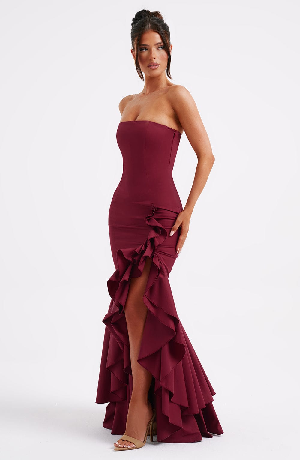 Xyrelle - Vestido maxi sin mangas con abertura lateral y volantes