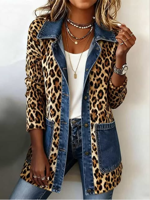Madeleine | Chaqueta larga de contraste con panel de denim y estampado de leopardo