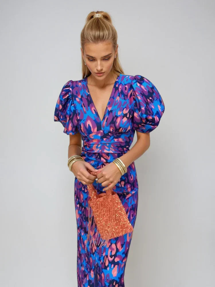 Oranit™ | Vestido colorido con mangas plisadas